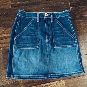 Vineyard Vines- Denim mini skirt-size 25